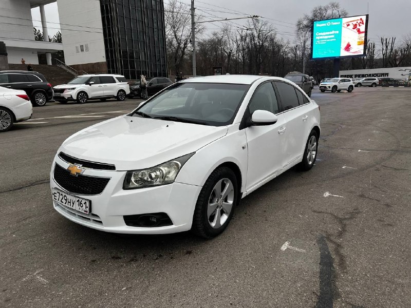 ### Chevrolet Cruze 2011 года