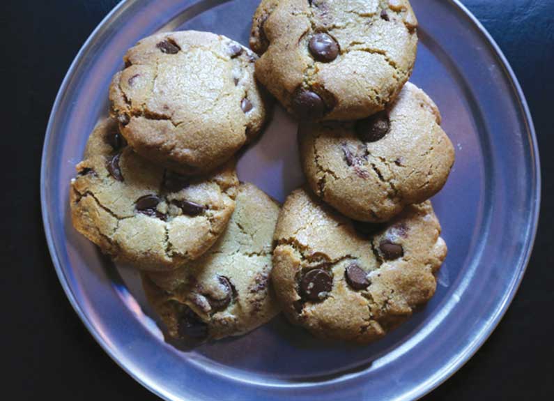 brown butter chocolate chip cookies at pappo's pizzeria & brew co.