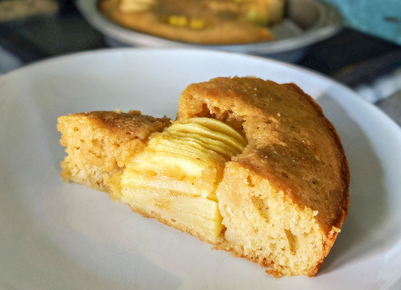 pear and apple maple cake slice