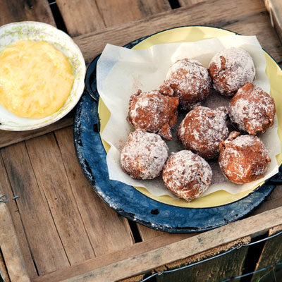apple fritters with lemon curd