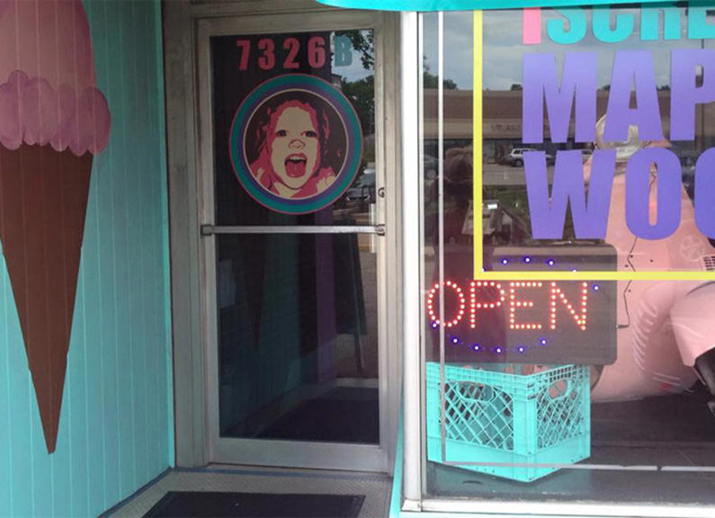 exterior of i scream cakes in maplewood