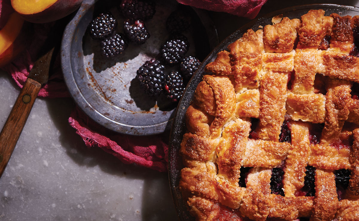 Peach and Berry Pie 