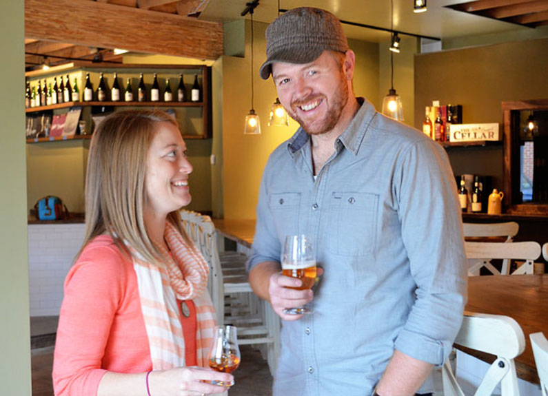 owners of side project brewing in maplewood, cory and karen king