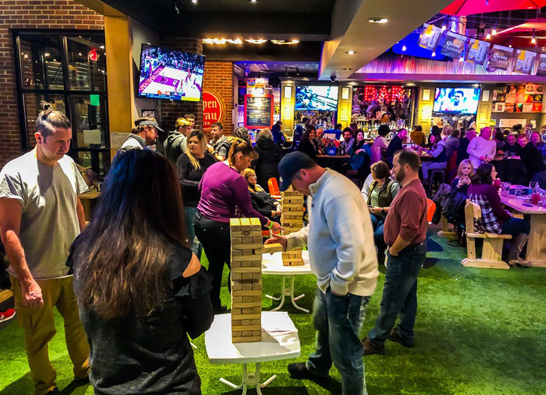 a crowded games bar