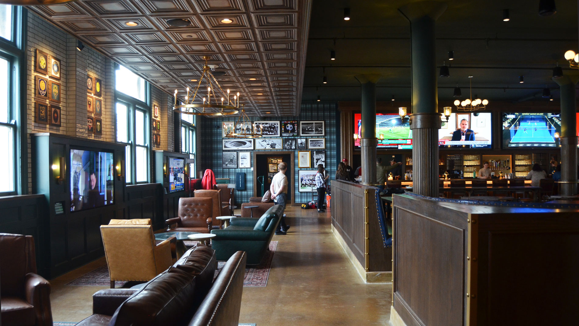 the pitch athletic club & tavern at st. louis union station