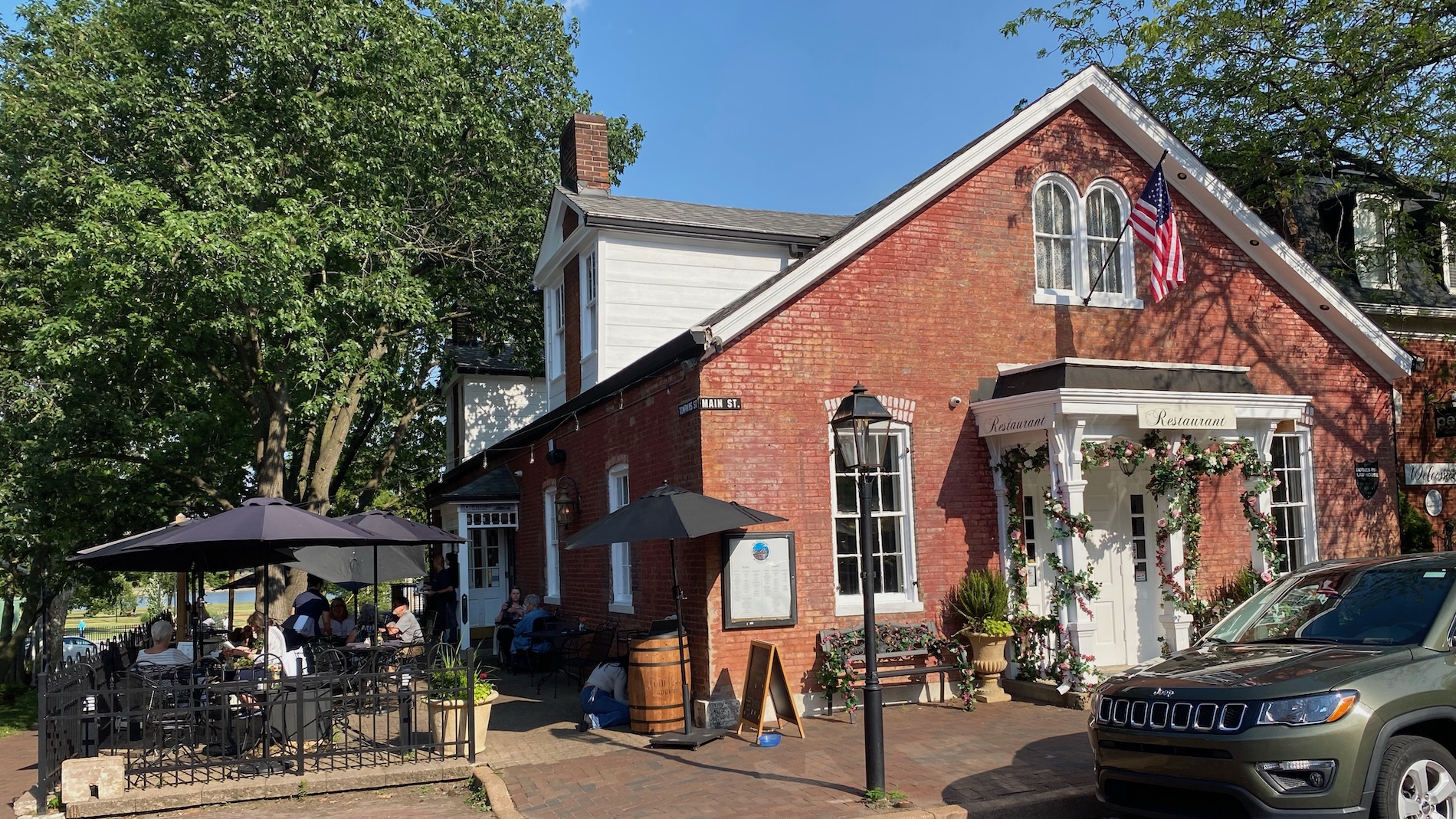 the main house in historic st. charles missouri