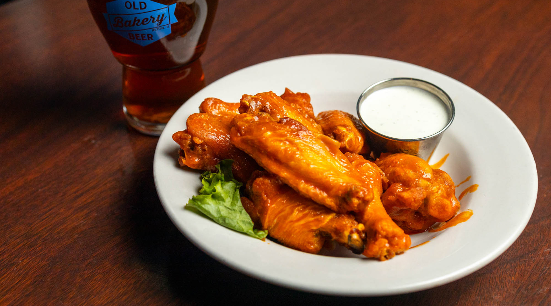 chicken wings at fieldhouse stl