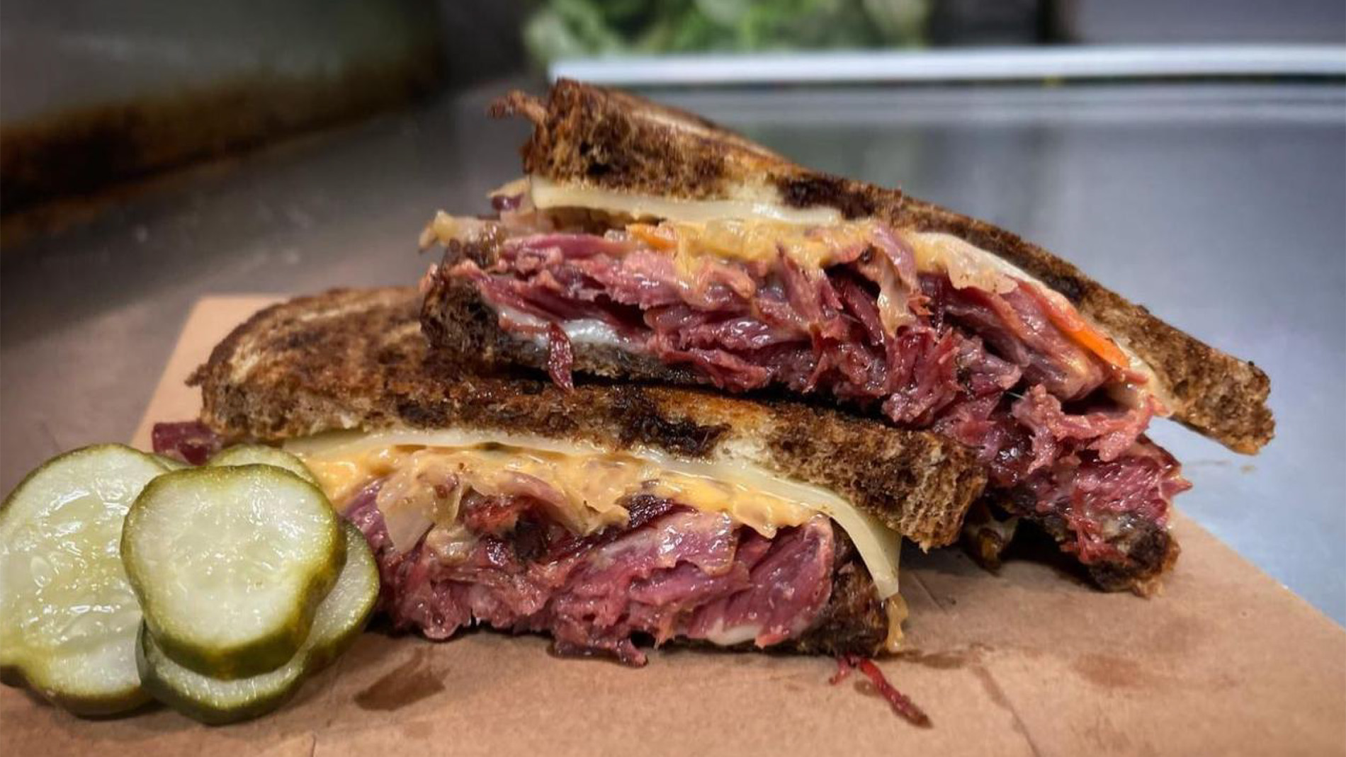 reuben sandwich from farmtruk