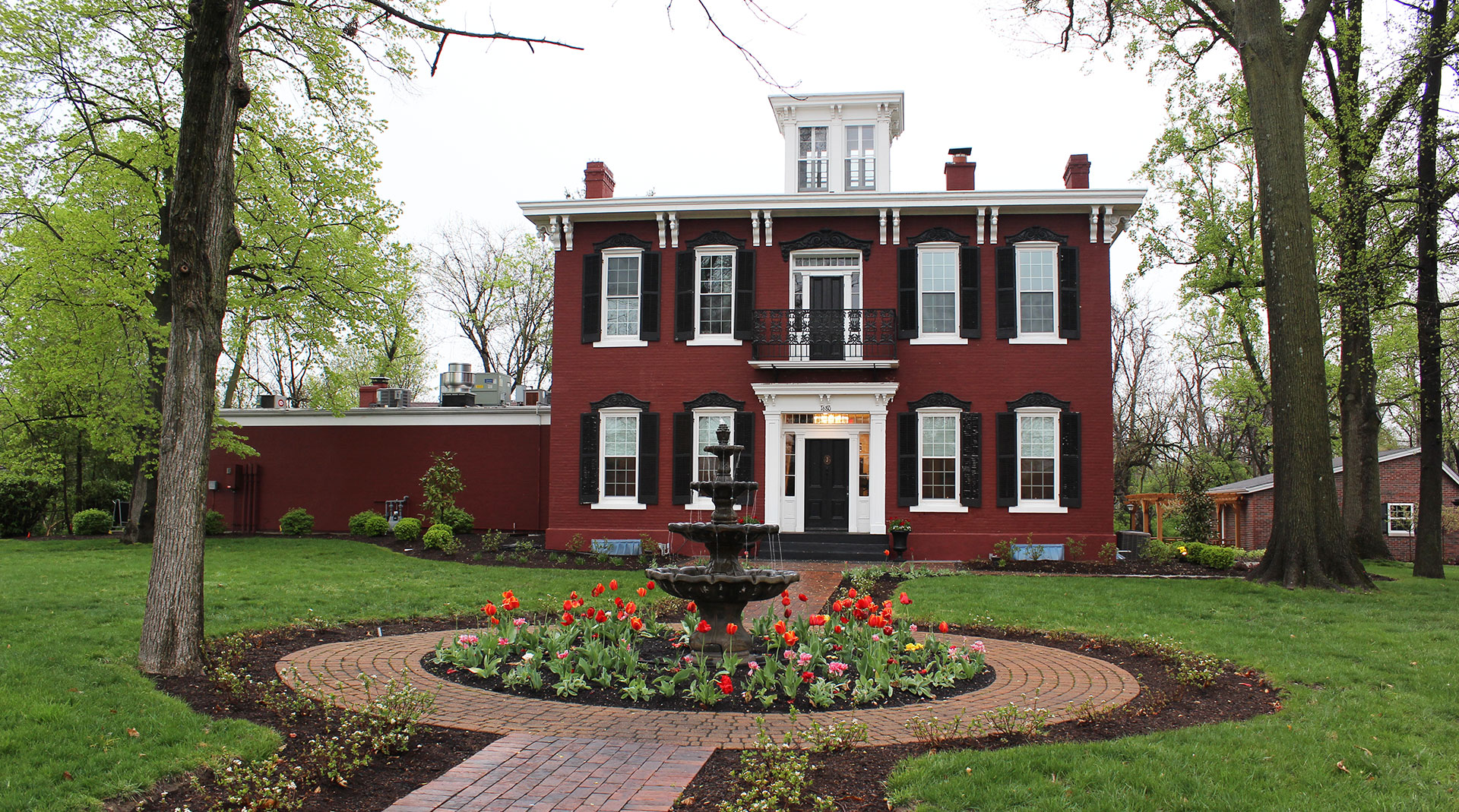 august the mansion in o'Fallon, illinois