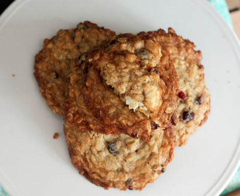 Jazzed-Up Oatmeal Cookies 