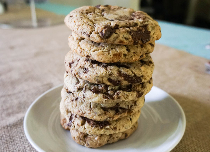 Oatmeal-Flaxseed Chocolate Chip Cookies