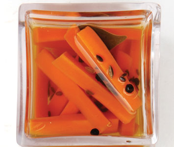 Pickled Carrots With Fennel and Garlic