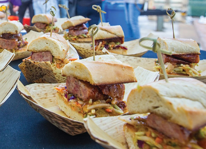 st. louis mardi gras' cajun cook off sandwiches