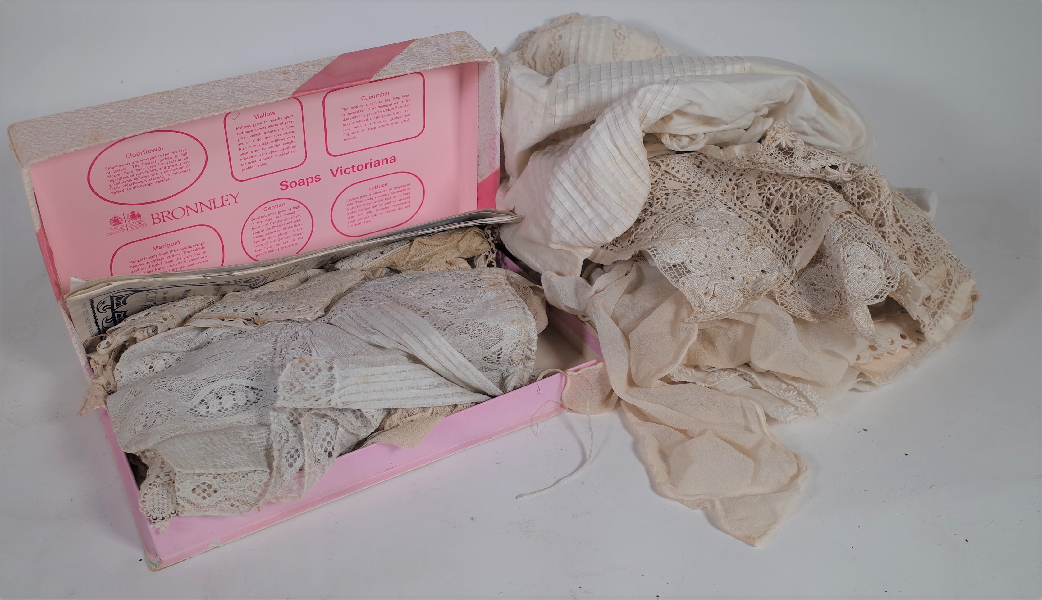 A quantity of 19th and 20th century lace and textile fragments, (qty.).