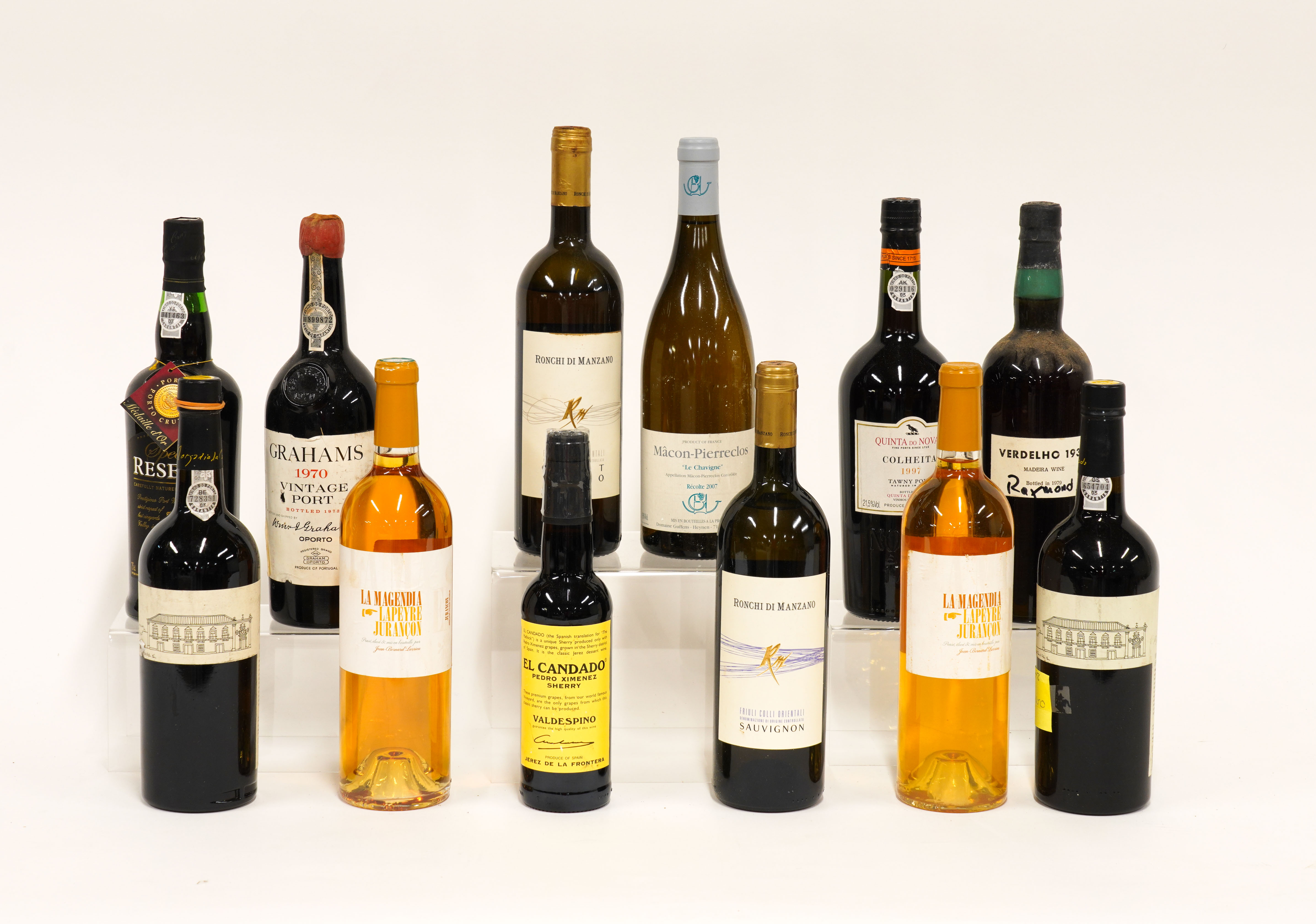 TWELVE BOTTLES OF MIXED WINES AND SPIRITS TO INCLUDE TWO BOTTLES OF VINHO DO PORTO 2009 (12)