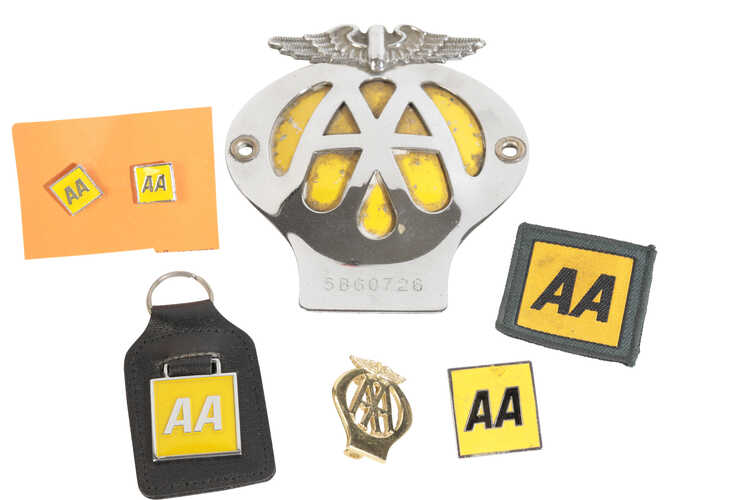 A COLLECTION OF 'AUTOMOBILE ASSOCIATION' MEMORABILIA