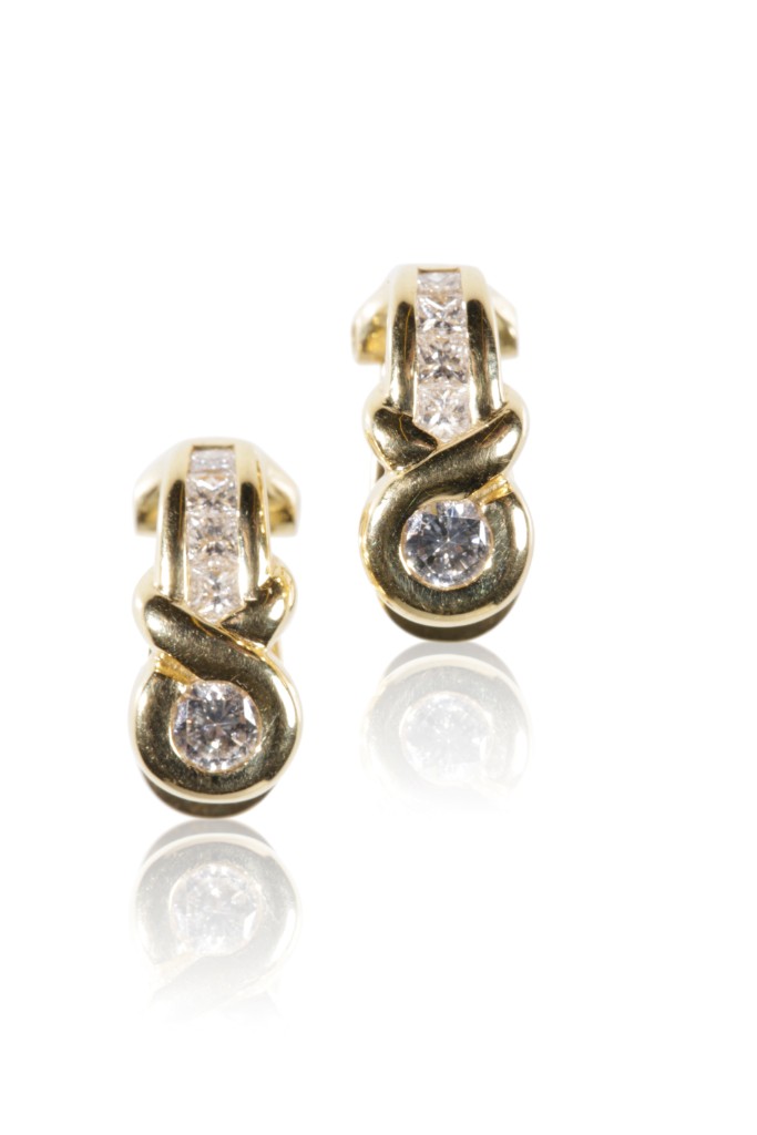 LORIENT: 18CT YELLOW GOLD EARRINGS