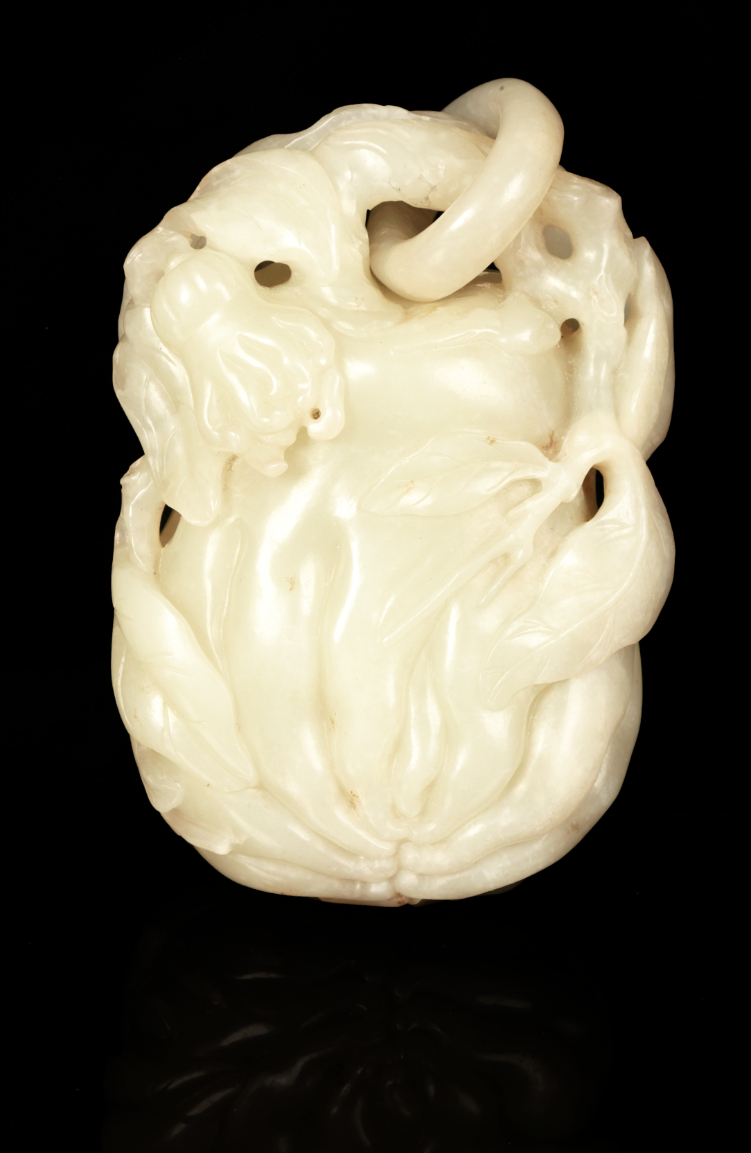 A FINE CHINESE PALE CELADON JADE LINKED BOX AND COVER