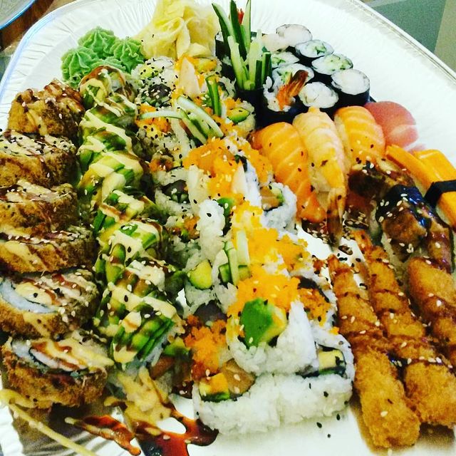 Gestern mal wieder Sushi Platte weg gehauen 😄😃😂 #abnehmenberlin #abnehmen #abnehmenambauch #abnehmenohneverzicht #abnehmenmotivation #abnehmrezepte #abnehmprogramm #personaltrainerberlin #personaltraining #personaltrainer #cleanfood #cleaneatingdiet #cleaneating #healthylifestyle #healthyfood #healthyliving #fitfamgermany #fitfam #fitxwilmersdorf #fitx #fitxberlinwilmersdorf #fitxkudamm