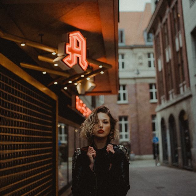 Well well well ganz verlernt hab ich das Posen ja nicht trotz Coroni ❤️ danke nochmal für das geile Shooting  @soul_chasing_photography bin soo gespannt was du noch so gezaubert hast ❤️
#photoshooting #bremen #russianbeauty #shooting #photography #russiandoll #model #smalltowngirl