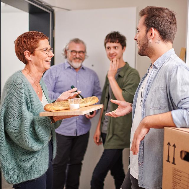 | After moving into a new #apartment , it is great when you get on well with the #neighbors … is a good #neighborhood also important for you ? 🥖🧂