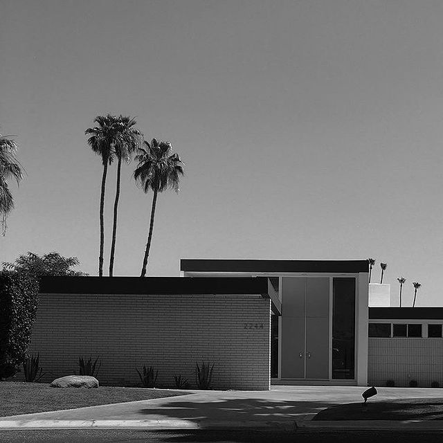 One of my future dream homes. A mid century modern bungalow. 

#midcenturymodern #midcentury #bungalow #bungalows #malibu #california #palmsprings