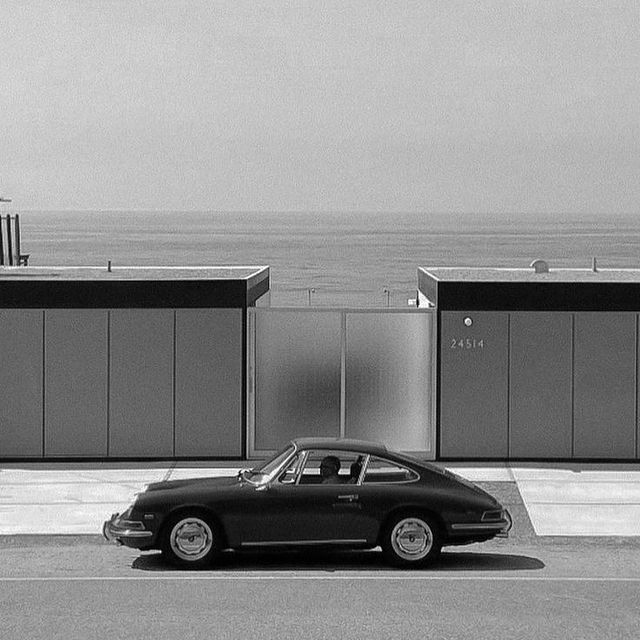 Cars at the beach. 🖤

#moodoftheday #cars #beach #porsche #classiccars #blackandwhitephotography