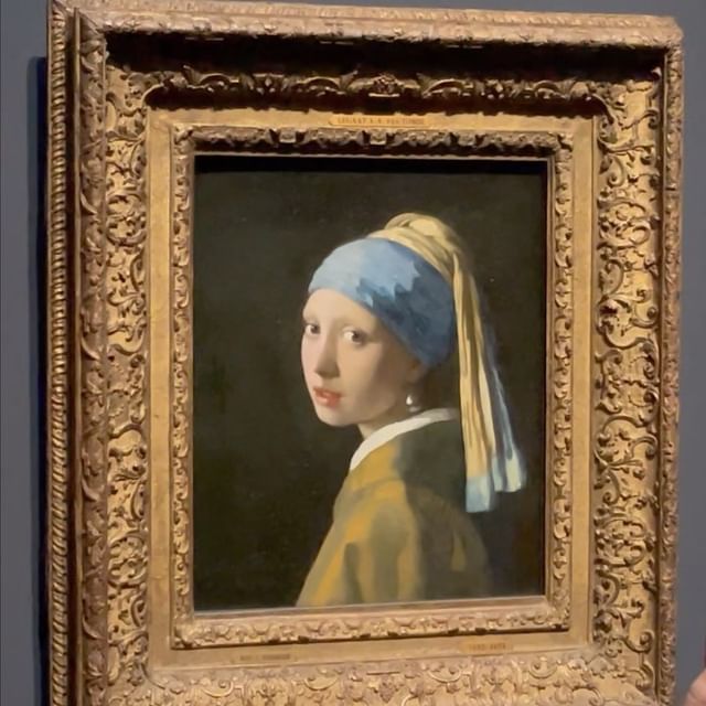 Awww super excited to show you these Vermeer paintings from the @rijksmuseum exhibition 🥰 Hope you like it!! - kicked a lot of tourists to take the close-ups haha 🥳
