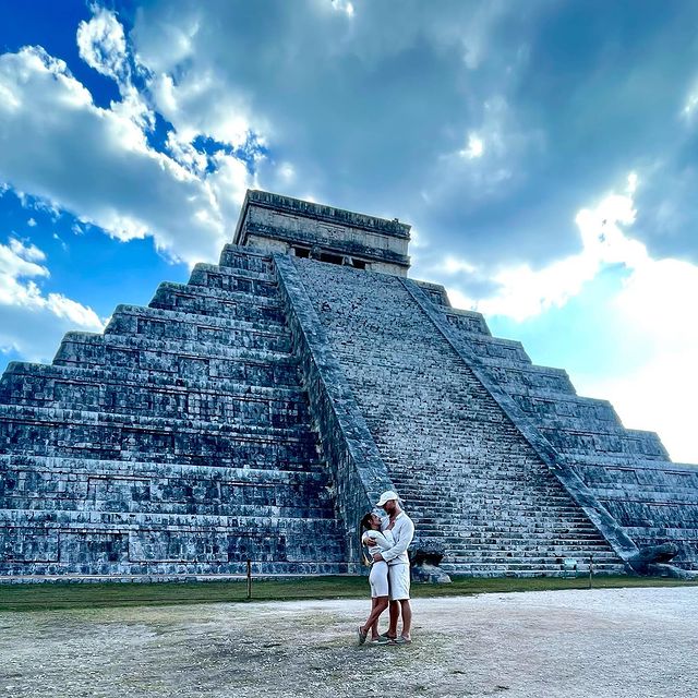 Die beeindruckenden Überreste von Chichen Itza zeigen uns nicht nur die erstaunliche Kunstfertigkeit der Maya, sondern auch die Kreativität und Intelligenz, die diese antike Zivilisation auszeichneten. #thisplaceisfullofmagic 🙏🏼