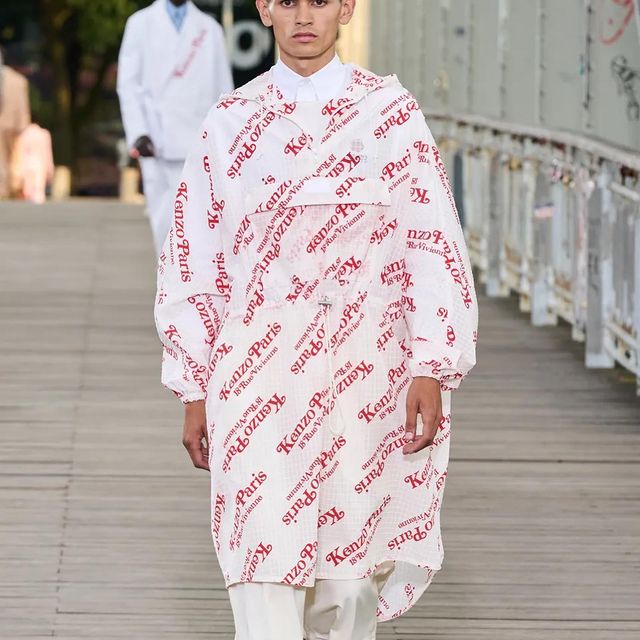 SAKUA KAMBONG AT THE LOUIS VUITTON SS/18 SHOW