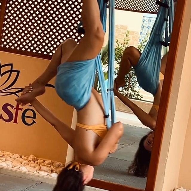 I love yoga in the morning with the wonderful @mary.magdy.5 😁🙏🏻 Thank you so much for the great yoga session. 😍 

Happy International Yoga Day 🧘🏻‍♀️ Have you ever tried it? 💪🏻

#yoga #yogasession #morning #somabay #egypt #ägypten #kempinskisomabay #bodygoals #yogainspiration #happyinternationalwomensday #namaste🙏