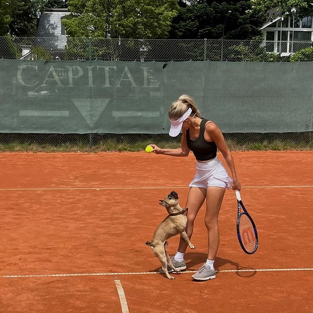 sunday with the fam 🎾🐕