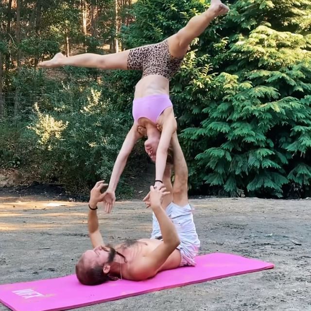 If you want to fly high, you need a solid foundation. 

Believe it or not, but this was the first time I tried so called „acro-yoga“ besides the most basic just being elevated airplane style. 

Having an amazing partner like @nurgoldberg who gave clear and simple directions as we went along and a sense of trust between us was the magic ingredient for me.

Have you ever tried this or would you be keen to? 🤸🏼‍♀️💗

Would you rather be the base or the flyer? 🪁

Thanks Dimi @dimbrooks for shooting and thanks to my favorite South Africans @jembowring and @jeffreymunks for the audience 💗 miss you all