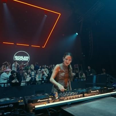 i have never been so happy off the back of a gig - and it’s not because of the size of the room or the fact its big @boilerroomtv - its totally thanks to the crowd. liverpool was simply the best audience I’ve ever encountered in 7+ years of DJing, riding WITH me and FOR me throughout the set and I have never felt so *understood* in my entire life. 

grime?? they were gassed. UKG? going mental. bassline? skanking. jungle? say less. honestly a dj’s wildest dream come true!! pls do watch the last clip, I tried out a new opening dub and u can actually see the disbelief in my face because of the crowd reaction lol

as if that wasn’t enough - the (hundreds) of supportive dms in the past few days, not even asking for track IDs lol IMAGINE!! but just wanting to keep showing love??!! nah liverpool / scousers will forever hold a special place in my heart bc this was a once in a lifetime experience ⋆.ೃ࿔*:･*ੈ✩

thank u @boilerroomtv for making this happen ⋆˙⟡♡

clips by @g1z.mo & @haze.visual ✩
fit by @niamh_coughlan (more to come on this)

ps - i can confirm the set is not gonna be streamed but ALAS!! we balled. im sure a BR livestream will come around when the time is right & it will be even bigger, better and bassier (＊๑˘◡˘)