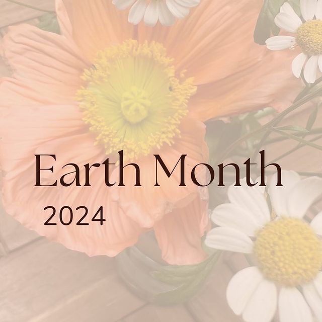 🌎🌍🌏 EARTH MONTH - I realise every month should be earth month… so today I am De-Influencing you. 

I am here today to remind you of your power NOT to buy stuff. To not over consume. To choose wisely.

I realise this may look hypocritical as I am always sharing brands + products I love, but this all lives in an attempt to save you time + money- so you can 

Choose Well, Buy Less + Waste Less.

Of course conscious consumption supports great businesses, people and families, so I will continue to share but this is your friendly reminder to shop intentionally because the truth is, face cream won’t make you happy …. ( however the content on @balancebytahira will! 😉)

On earth day I will share my fave #certifiednatural  #certifiedorganic brands, but again, this will be to share and spotlight some brilliant brands! 

Stay Mindful,

In mind, body, + soul,
Love,
Tahira

PS. I want to be clear that the little tree planting kit came from @originsuk as a gift with no obligation to post, but o thought it was a cute kit. Tried to get my kid to do it with me but he wasn’t overly interested 🤣🤷🏽‍♀️

#earthmonth #climatecrisisisreal #consciousconsumer