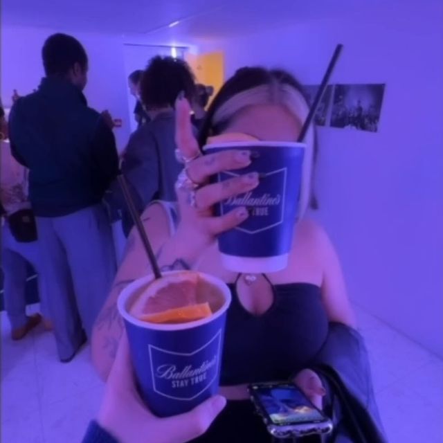 i went to @ballantines and @BoilerRoomTV 10 years of True Music celebration. i ate, drank, skanked. 10/10 would recommend ✅ 

#StayTrue #TrueMusic #ad #DrinkResponsibly