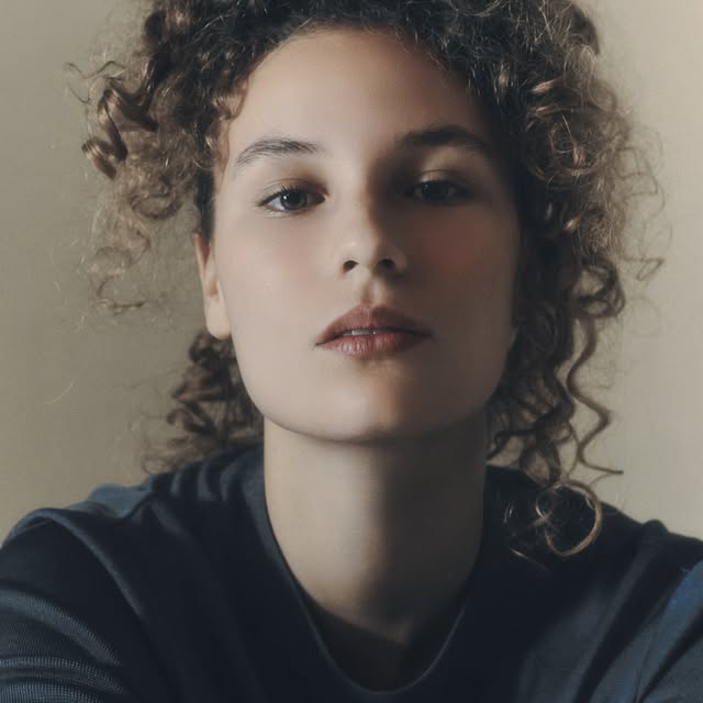 captured and styled by the amazing @paulmordvian 💕

@marilynagencyny @zombiemodelmgmt