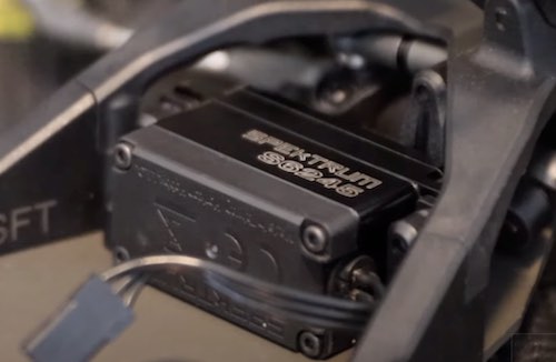 How to Install the 22 5.0 Servo