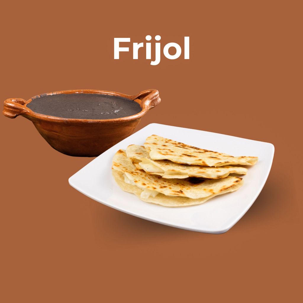 Quesadilla de harina con frijol