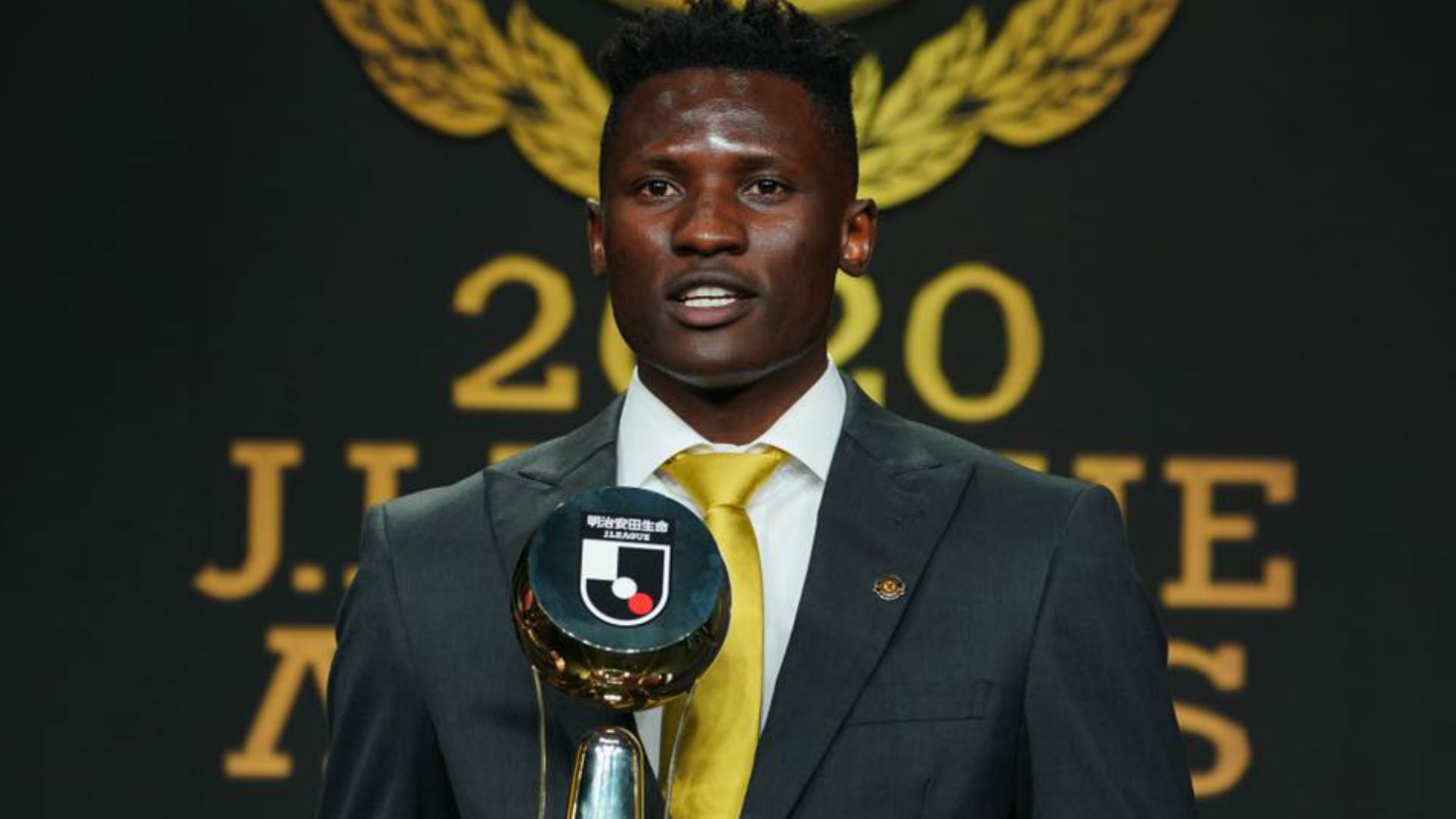 sokapro-Kenyan football star Michael Olunga  was defended by his fans after a spat with popular musician Jua Cali