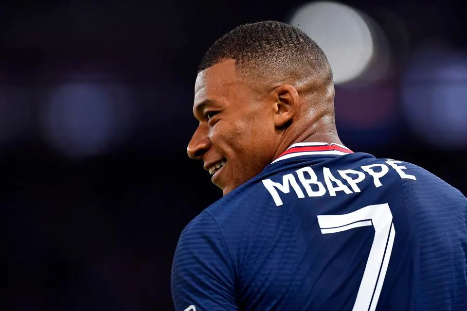 sokapro-PSG Reportedly Offering Kylian Mbappe Highest Ever $1.1 Billion 'Lifetime Contract'