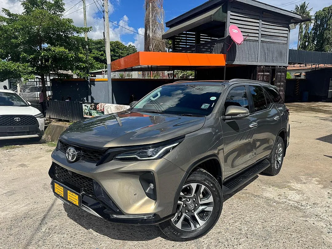 Toyoya Fortuner