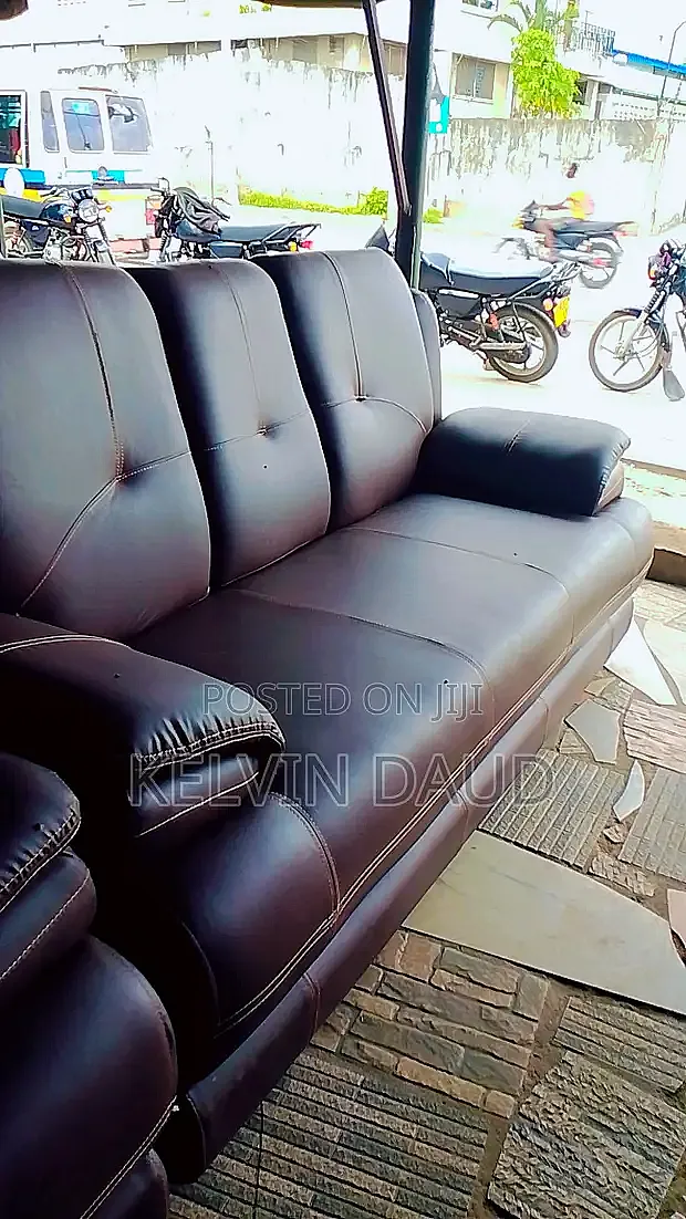 Sofa Kubwa Jeusi La Mtu Mmoja
