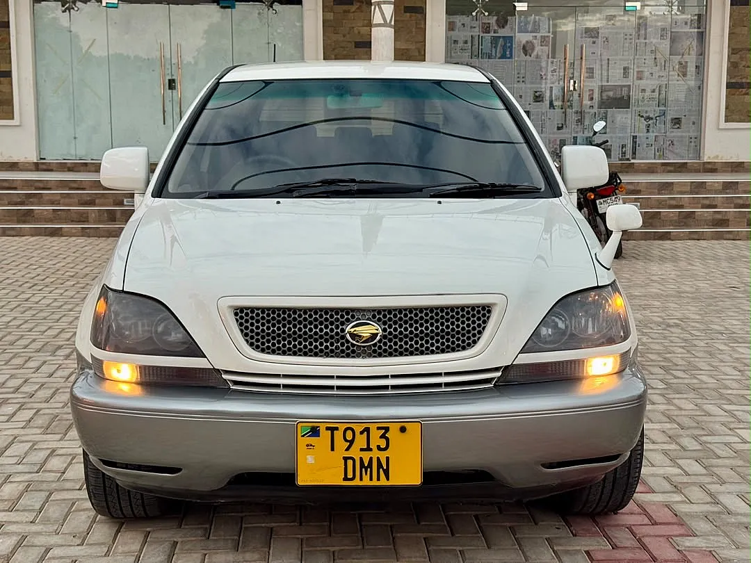 Toyota Harrier Old Kali Sana  Cc 2360