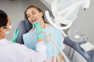 Teeth Cleaning and Airflow - Oral Heatlh Professionals