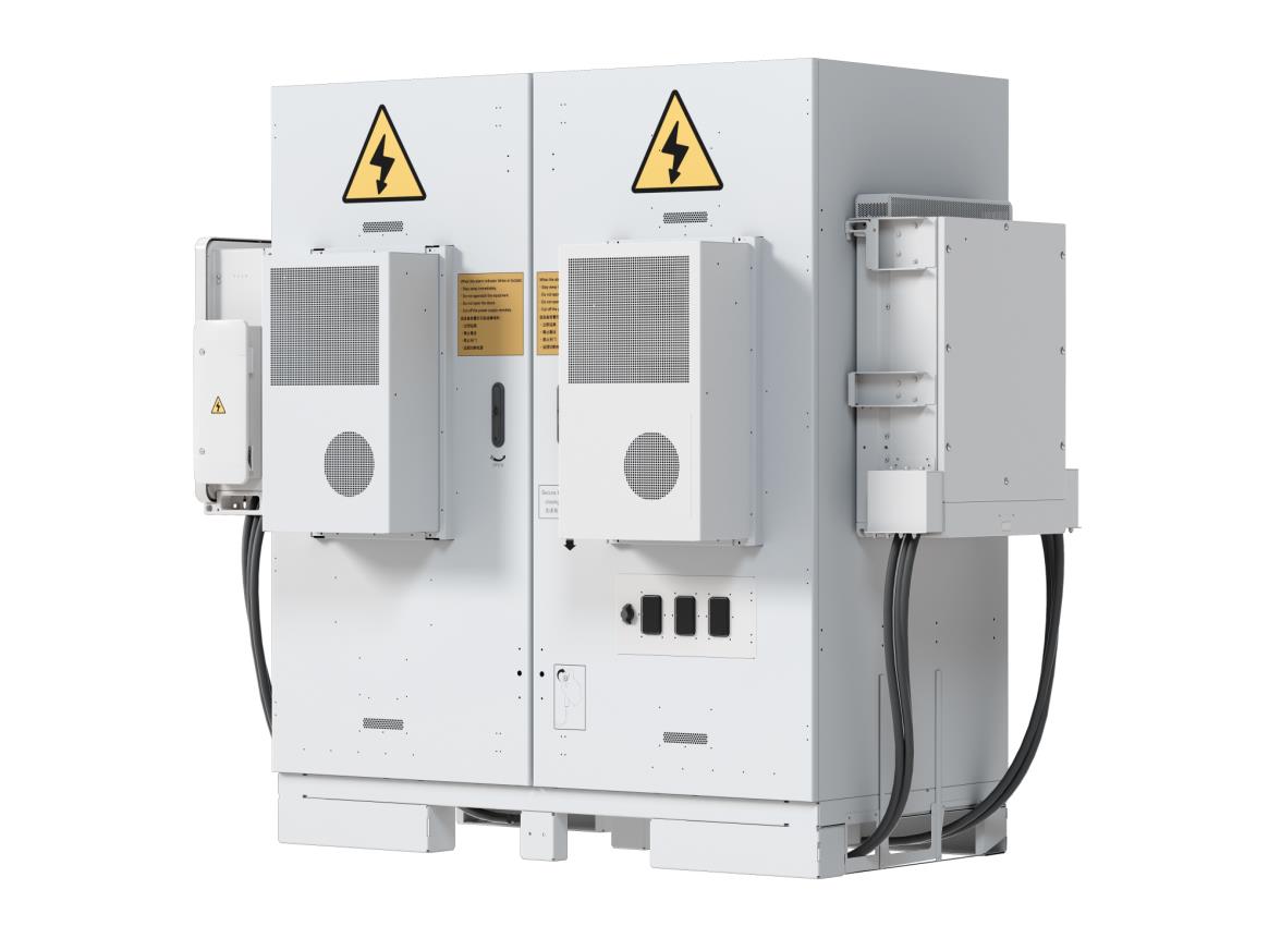 Huawei - Batterie - Huawei Cabinet per Storage Commerciale/Industriale LUNA 97 kWh. Composizione indicativa per, da confermare a fronte di progettazione specifica prima dell'ordine. Attenzione: i componenti potrebbero variare in fase di conferma d'ordine, in funzione delle specifiche d'impianto e di installazione. Composto da:- 1 cabinet LUNA2000-97KWH-2H1 (01076481-003),- 6 moduli batteria ESM-57280AS1 da 16 kWh (01076160-001),- 1 inverter AC LUNA2000-100KTL-M1 (01076497),- 1 smart ESS ESC360kW-F (01075981-007),- 1 sistema antincendio (52250291),- 1 sistema di sollevamento modulo batteria (21156263),- 1 SmartLogger Networking Integrated BOM (01076730) comprensivo di SmartLogger3000A01EU (02312SCU-004), SmartModule1000A01 (02312SGK), Smart ETH gateway_5*FE (50101072), Power meter SmartPS-80AI-T0 (senza TA) (20023002), kit di ricambio terminali di comunicazione (02233NDC)