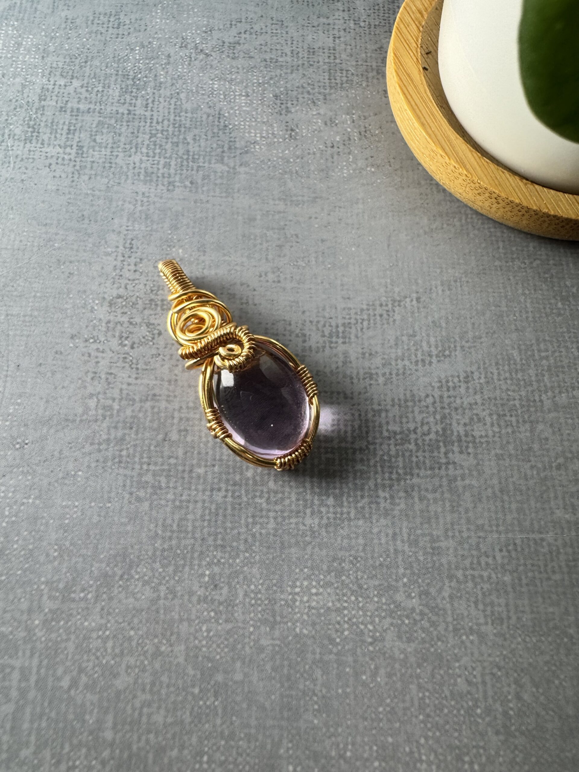 High-Quality Amethyst Wire Wrapped Pendant – Clear Gemstone, Gold-Plated Artistic Design - Image 7