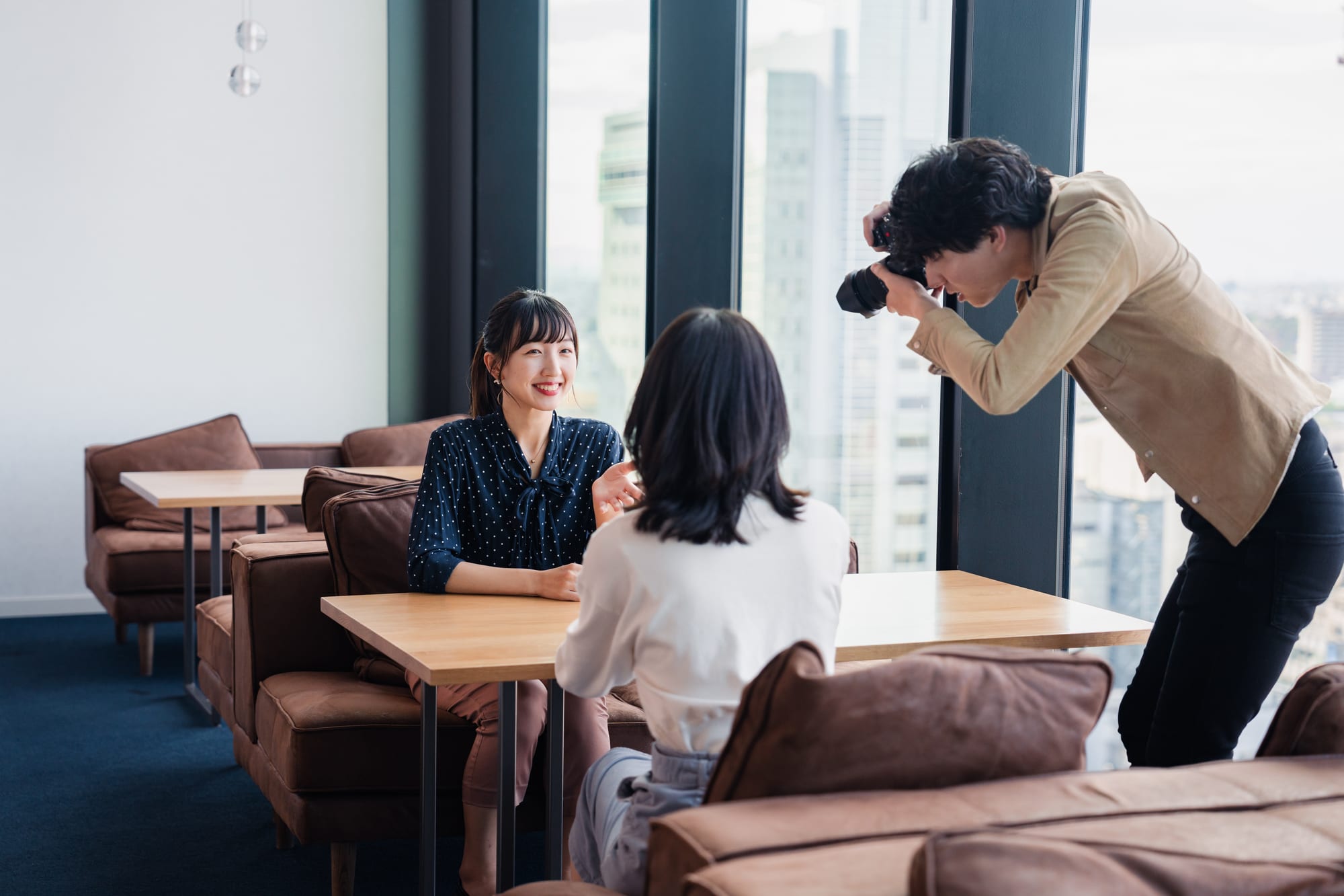 DXを「自分ごと」に。大手エネルギー会社のデジタル社内報記事を取材から制作までワンストップで継続支援