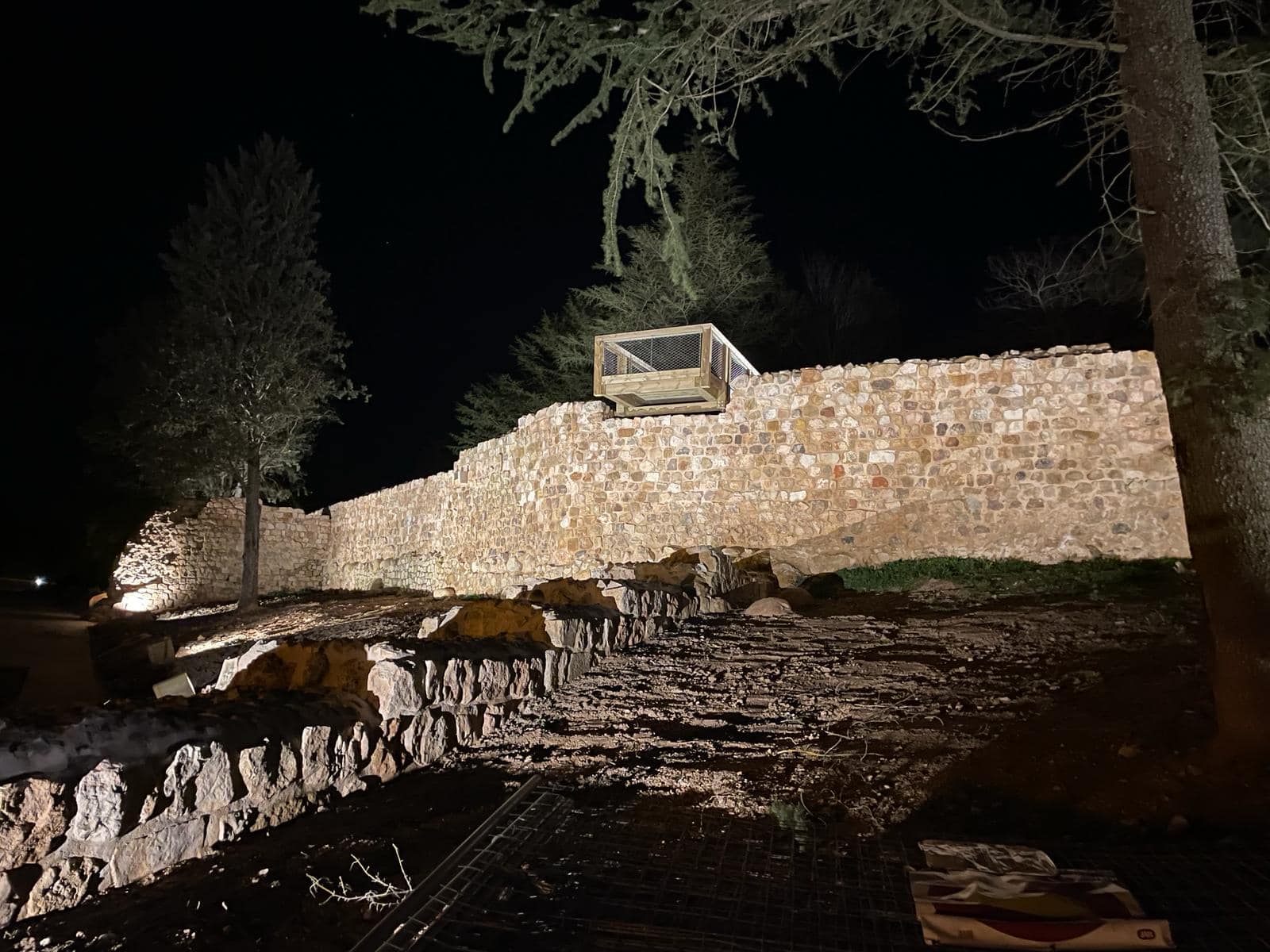 iluminación muralla