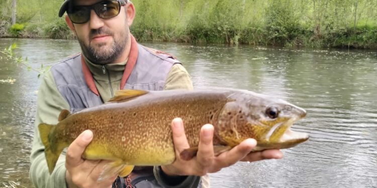 FOTO: Rodrigo Esteban con una captura en otra jornada diferente.